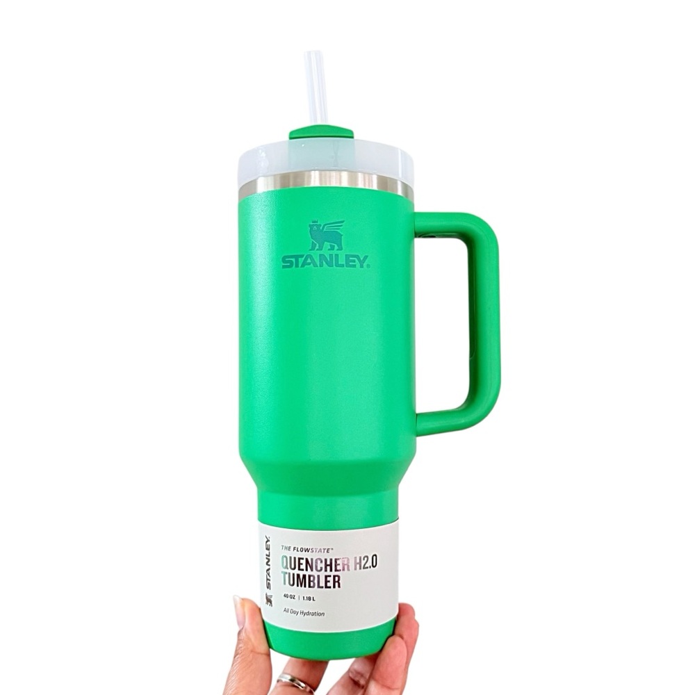 Stanley 40oz The Quencher H2.0 FLOWSTATE Tumbler MEADOW Green